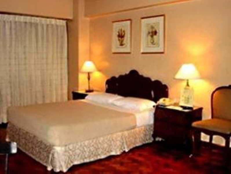 The Copa Businessman'S Hotel Makati City ภายนอก รูปภาพ